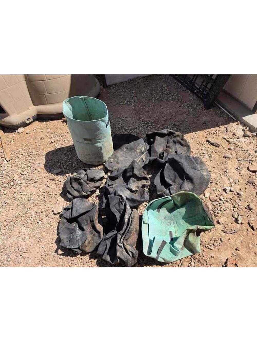 Set of 9 felt gardening grow bags pots for tomatoes, potatoes and other plants